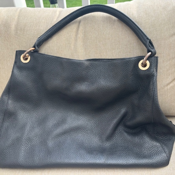Mark & Graham Black Pebbled Leather Shoulder Bag with extra Gold/Black Handle - Picture 2 of 5